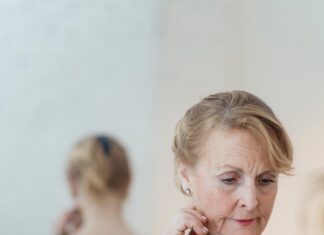 6 Gripping Points To Note About Ptosis Ptosis symptoms